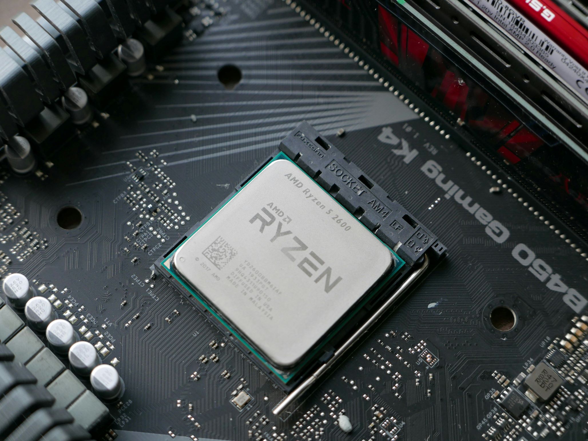 AMD Ryzen 5 2600